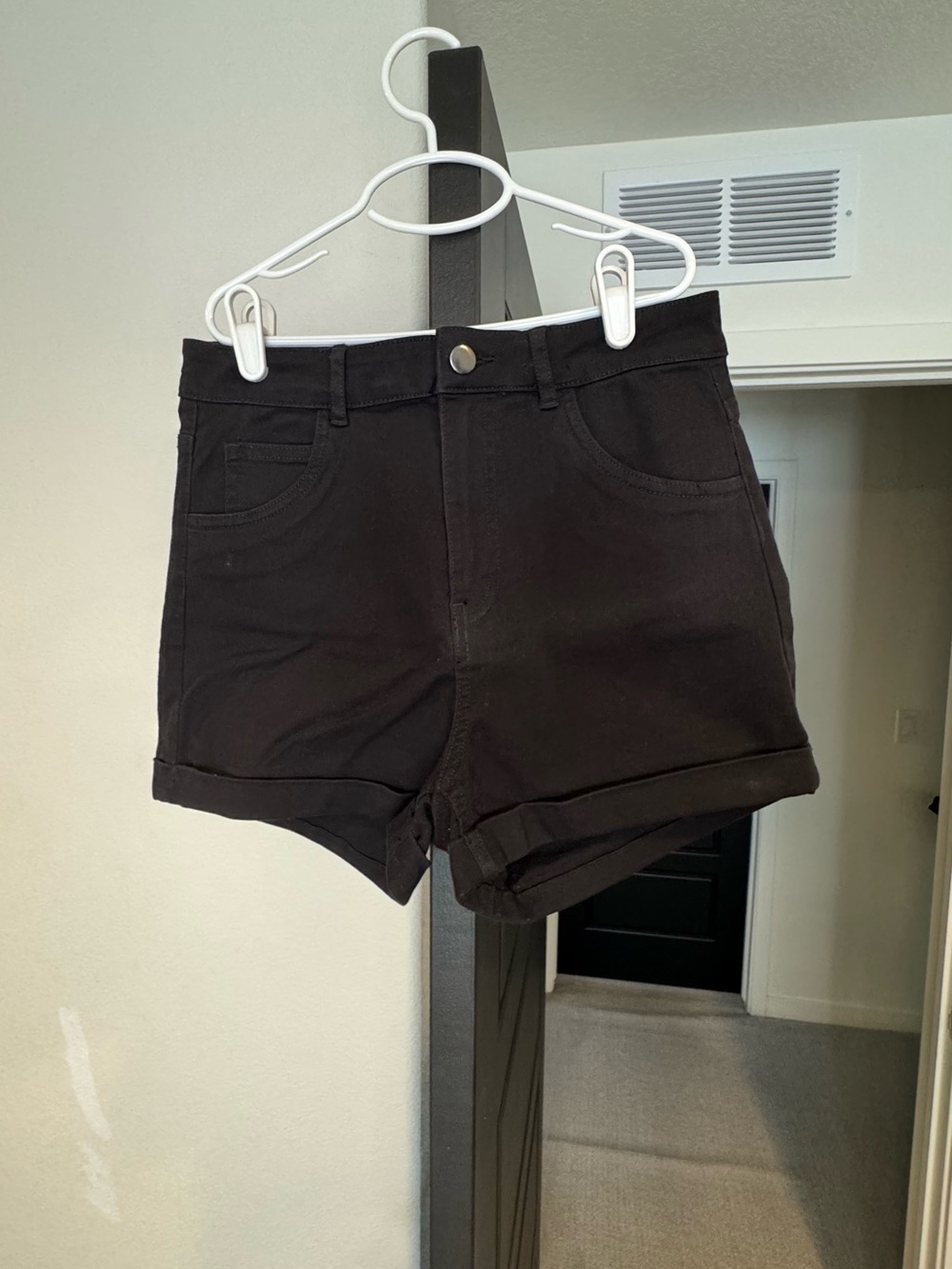 H&M Black High-Waist Cuffed Women's Shorts